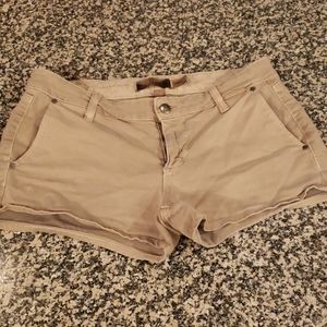 Paige khaki shorts sz 28